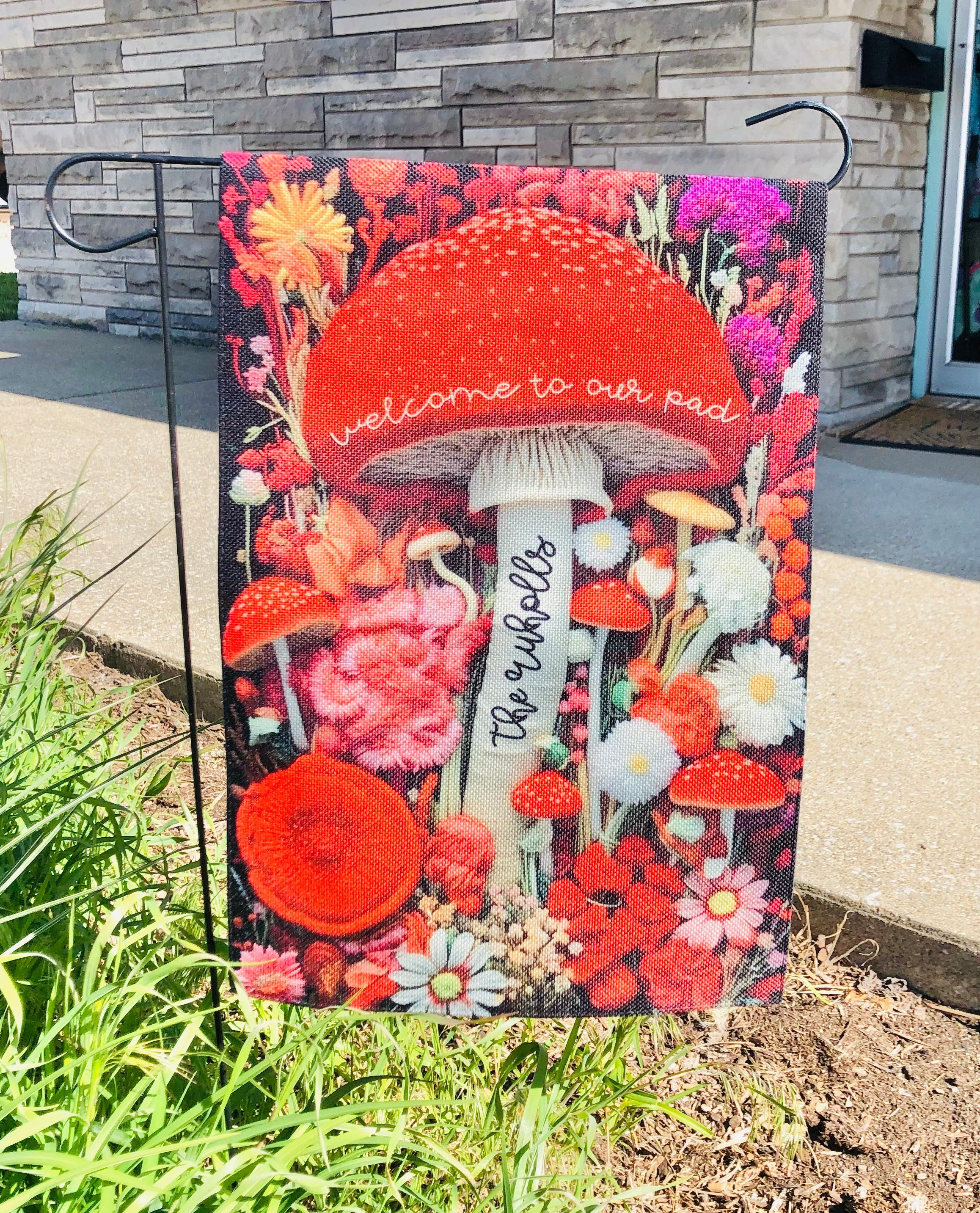 Welcome to Our Pad Garden Flag - Thumbnail 2