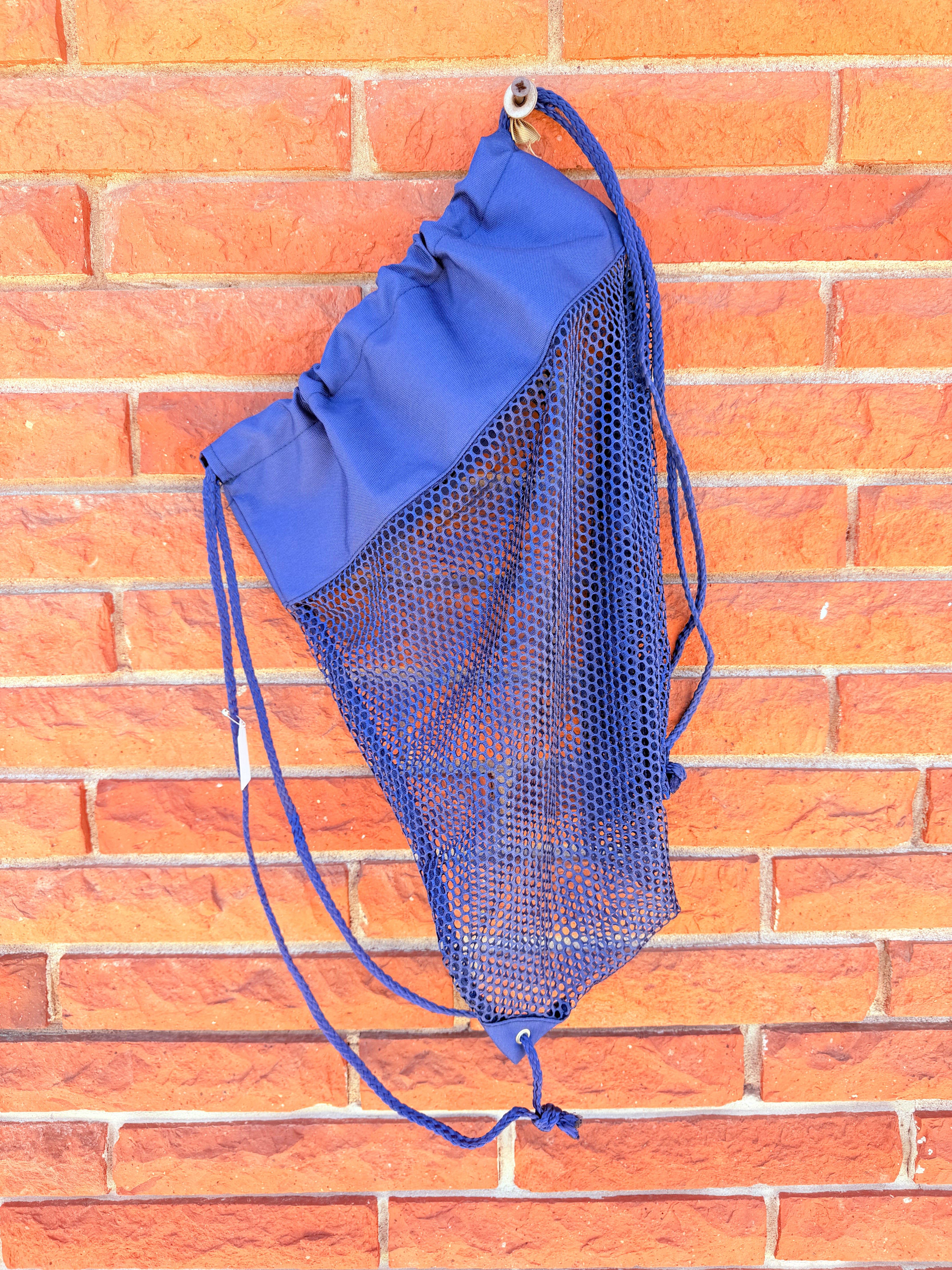 The Beanstalk Boutique Mesh Drawstring Bag - Thumbnail 3