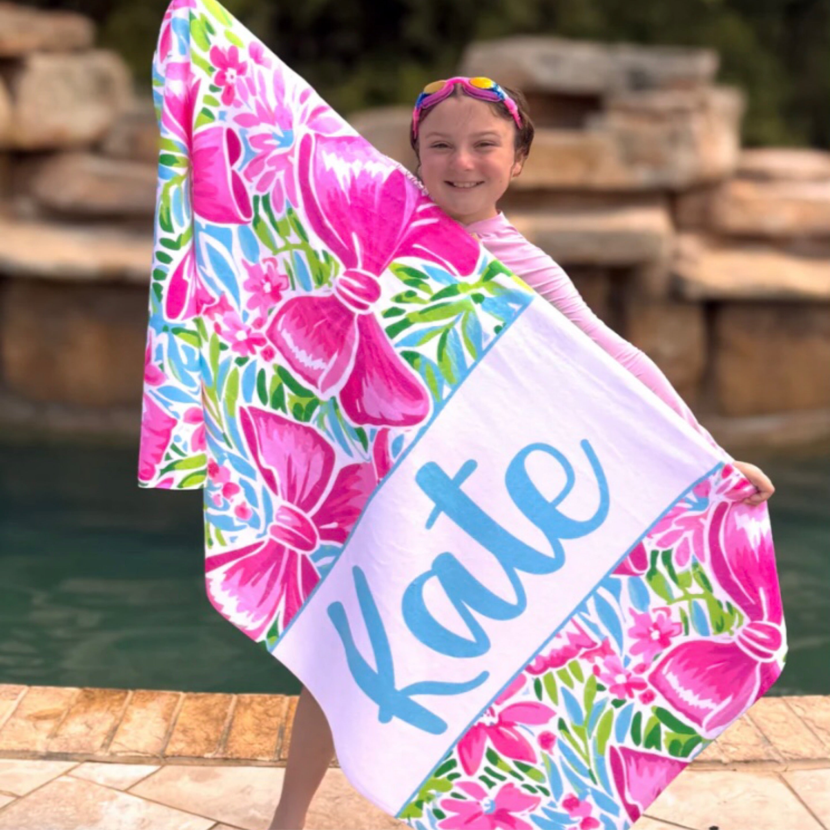Printed Pink and Green Bow Towel - Thumbnail 5
