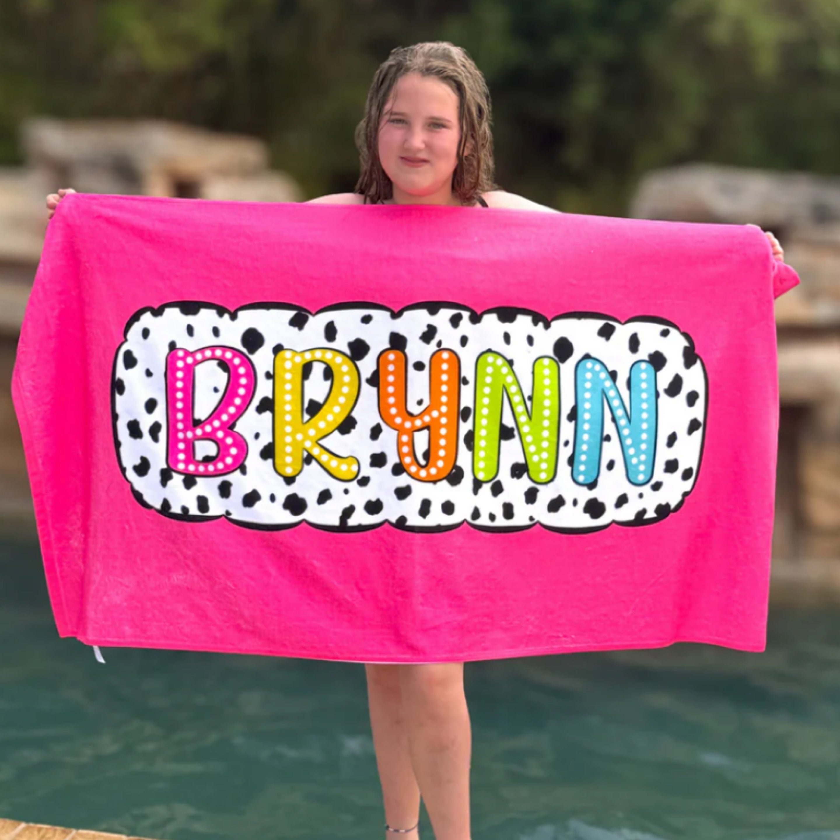 Dalmation Dots Beach Towel - Thumbnail 3
